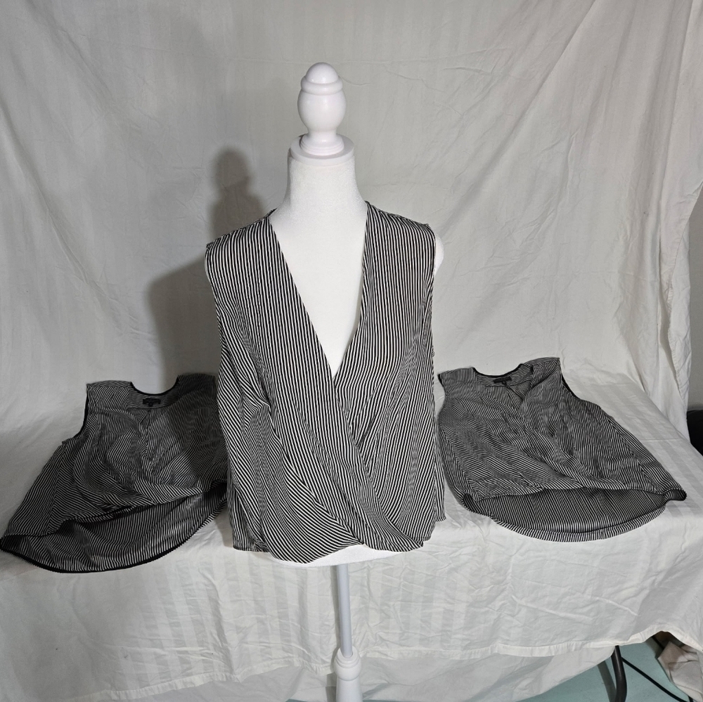 Rag & Bone Victor Sleeveless Blouse, Black White Stripe. Size M 1 of 3